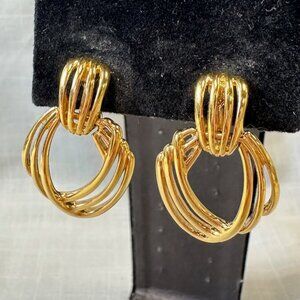 Vintage Monet Gold Tone Door Knocker Open Rib Clip On Earrings